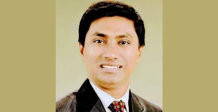 জরুরি অ্যাম্বুলেন্স ও স্বাস্থ্য সেবার জন্য স্বেচ্ছাসেবক লীগের টেলি-হেলথ 09611999777 এ ফোন করুন।